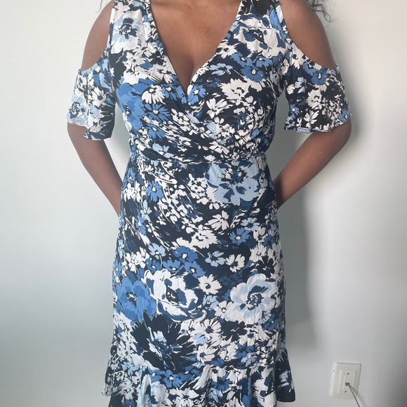 Venus Dress - Picture 4 of 9